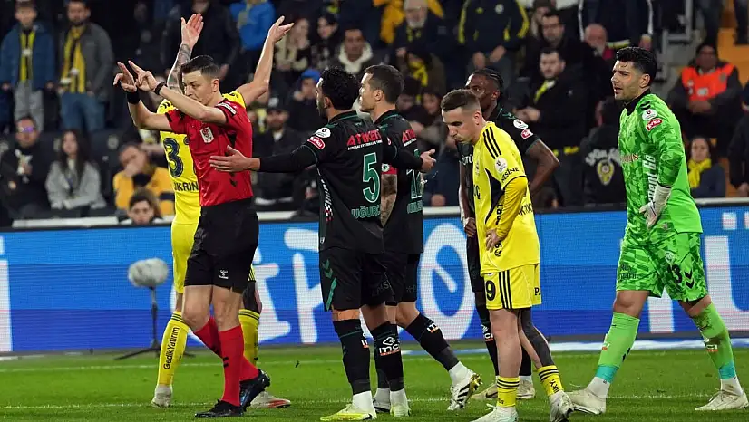 Fenerbahçe - Konyaspor maçının VAR konuşmaları açıklandı 