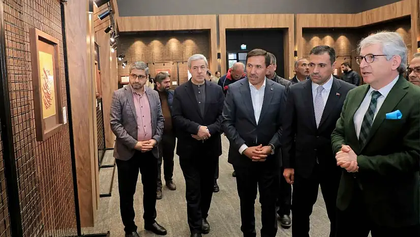 Huzur Vakti'nde 'Mesneviden İnciler' Hat Sergisi Açıldı