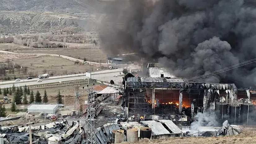 Kimya Fabrikasında Yangın !