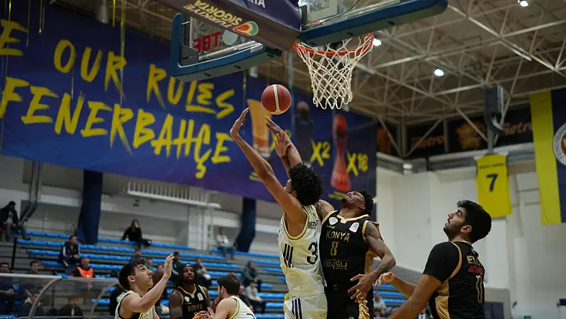 Konya Büyükşehir, İstanbul'da geriden gelerek kazandı!