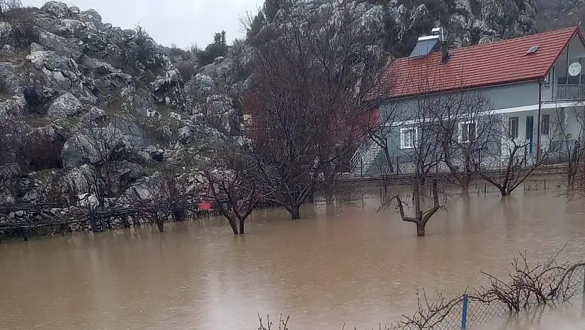 Konya'da araziler sular altında kaldı