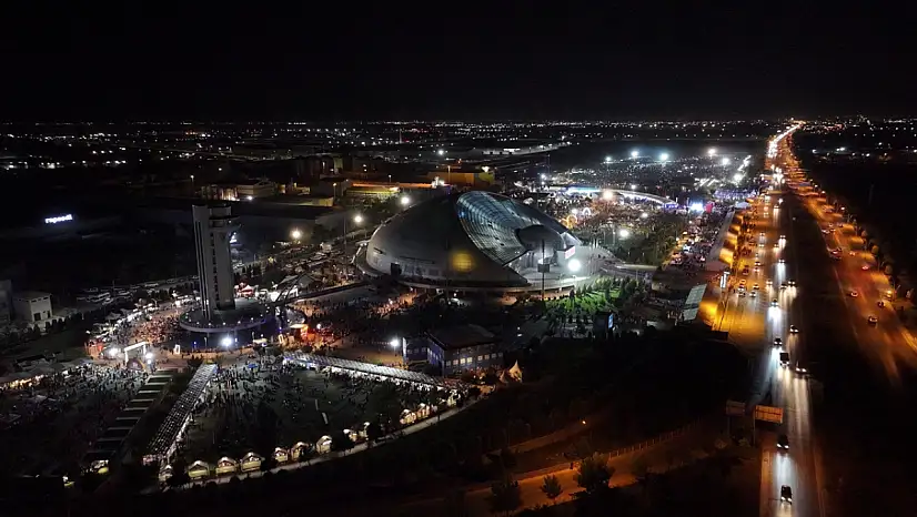 Konya'da nefes kesen festival sona erdi! Gökyüzü ve teknoloji aynı sahnedeydi