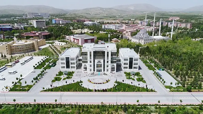 Konya'da sağlıkta yeni dönem başlıyor! İki üniversite hastane için kolları sıvadı