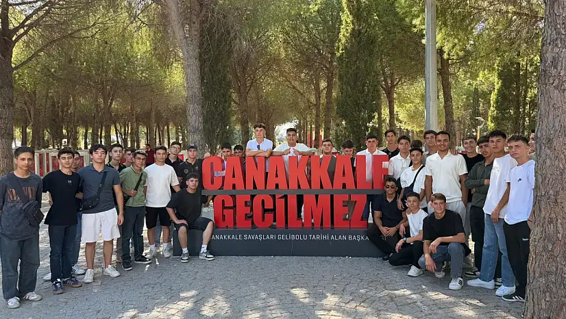Konyalı gençler Çanakkale'de! Tarihi zaferin izlerini yerinde gördüler