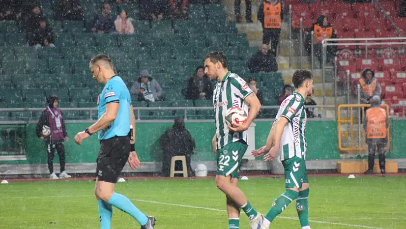 Konyaspor - Çaykur Rizespor maçının VAR konuşmaları açıklandı