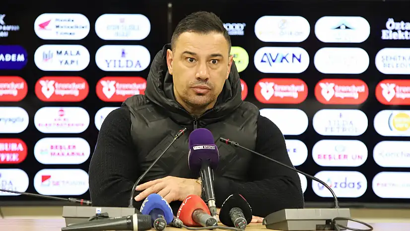 Konyaspor'un basın toplantısında gergin anlar! Çağdaş Atan sinirlendi!