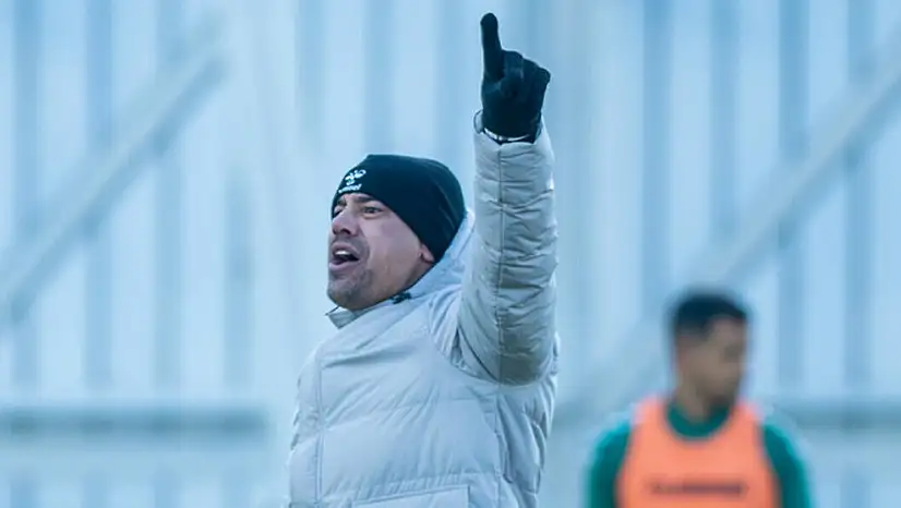 Konyaspor'da Çağdaş Atan, Fenerbahçe'ye karşı kariyerinde ilki yaşamak istiyor