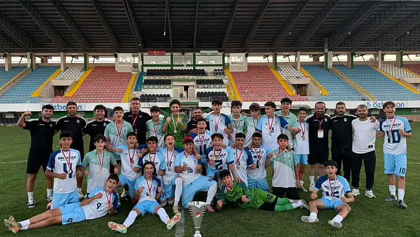 Selçuklu Belediyespor, Konya Futboluna Bir Türkiye Şampiyonluğu Daha Kazandırdı!