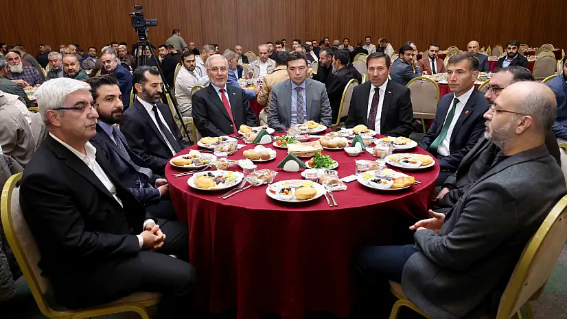 Toplumun manevi rehberleri Karatay'da bir araya geldi!