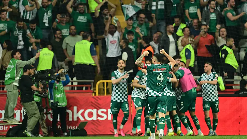 Trabzonspor, Konyaspor'un iki oyuncusundan vazgeçti
