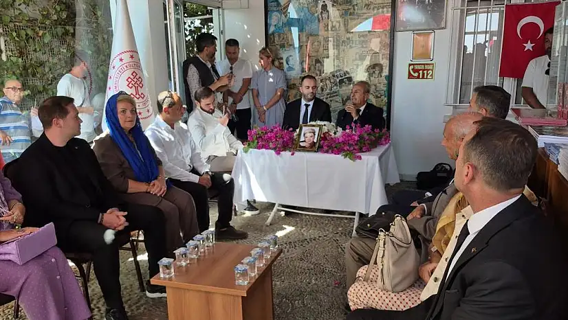 Zeki Müren, vefatının 29. yılında anıldı