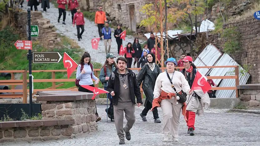 190 doğasever Cumhuriyet coşkusunu Sille'de yaşadı!