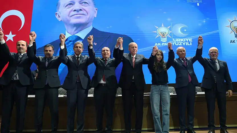 AK Parti Konya'da gücüne güç katıyor! 25. belediye başkanı resmen katıldı