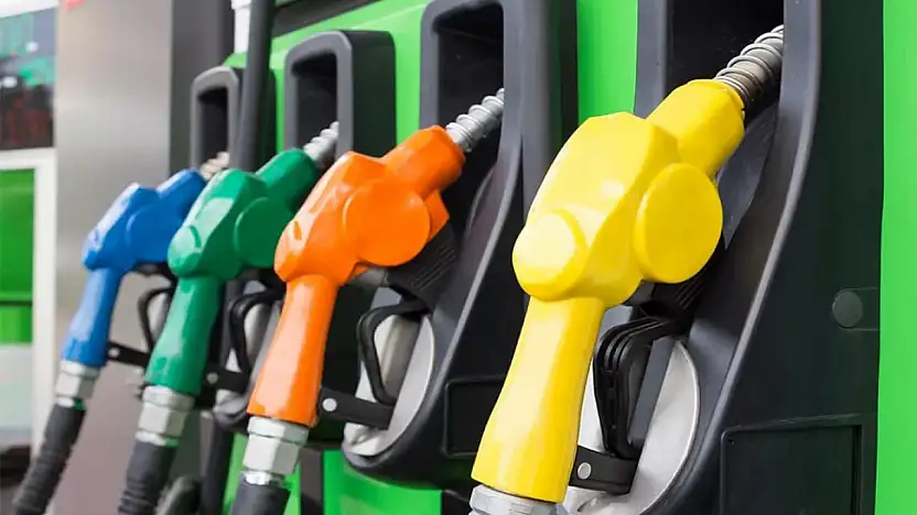 Akaryakıta yeni zam yolda! Tabelalar bu gece değişiyor