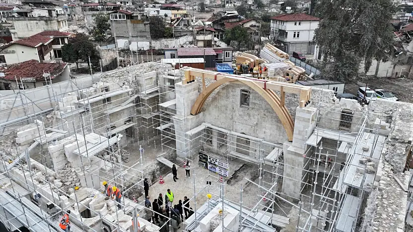 Başkan Altay'dan Özel'e videolu yanıt: Konya'daki STK'lar bile daha fazlasını yaptı!