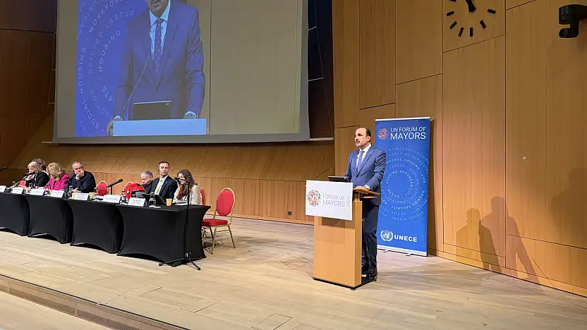 Başkan Altay, kritik forumda dünyanın sorunlarını haykırdı!