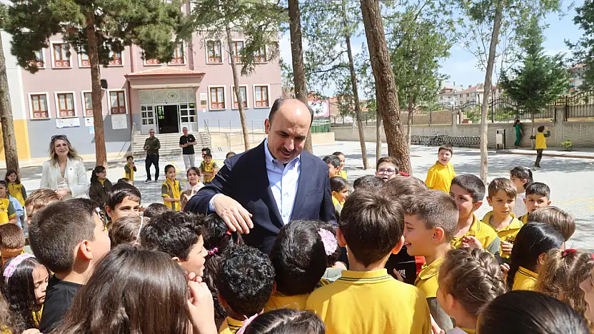 Başkan Altay: 'Evlatlarımızı yarınlara hazırlamaya devam edeceğiz'