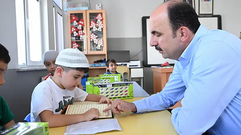 Başkan Altay, Kur'an Kursu'nda öğrencilerle buluştu