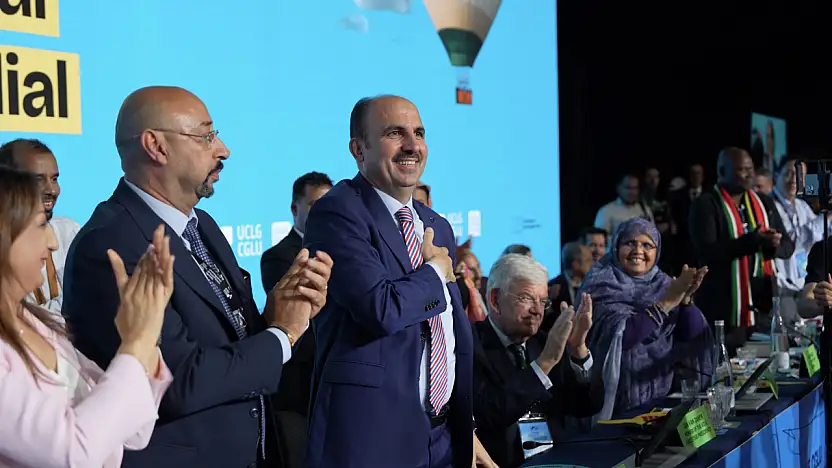 Cumhurbaşkanı Erdoğan, UCLG Başkanı seçilen Altay'ı telefonla tebrik etti
