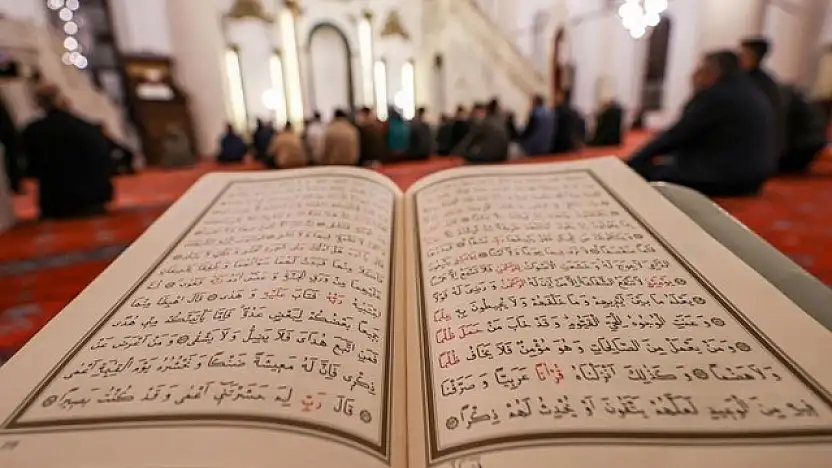 Hangi dualar geri çevrilmez? Berat Kandili'ni ihya etmenin 5 yolu!