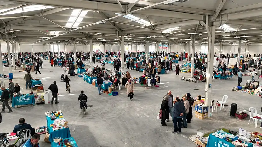 Herkes Konya'daki bu pazarda satış yapmak için sıraya giriyor!