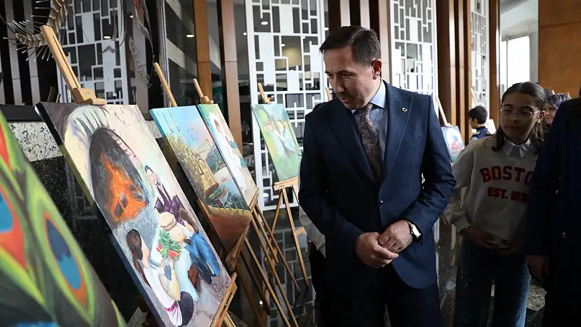 Karatay'da sanat dolu final! Genç yetenekler sahne aldı