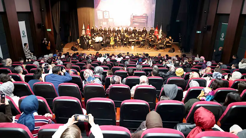 Karatay'da sanat dolu veda! Tam not aldı