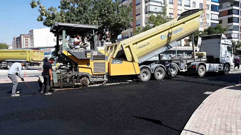 Karatay'da ulaşım konforu için yoğun mesai! Bir etap daha yenileniyor
