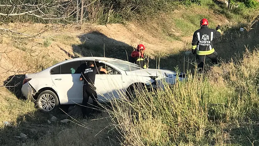 Konya-Adana yolunda feci kaza! Refüje çarpan otomobilin tekeri koptu!