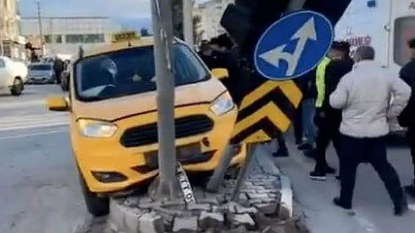 Konya'da acı kaza! Oyunu kullanan taksici direksiyon başında can verdi!