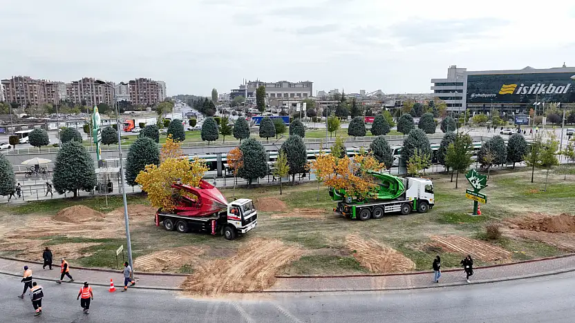 Konya'da alkışlanacak hareket: Ağaçlar kökleriyle taşındı!