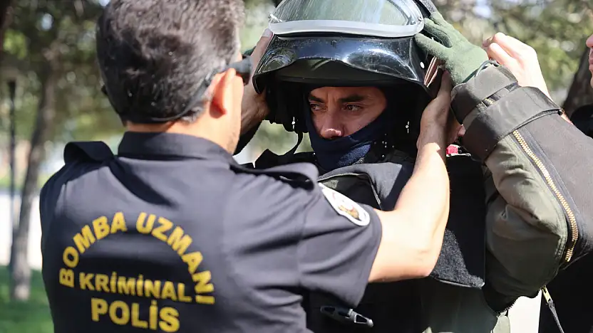 Konya'da bomba uzmanlarının ölümle dansı! Yerli ve milli robot Ertuğrul görevde