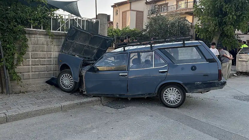 Konya'da ehliyetsiz sürücü trafiği birbirine kattı! Çok sayıda yararlı var