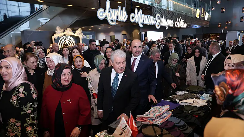 Konya'da El Emeği Şöleni! Altın Dokunuşlar Festivali'ne Rekor Katılım