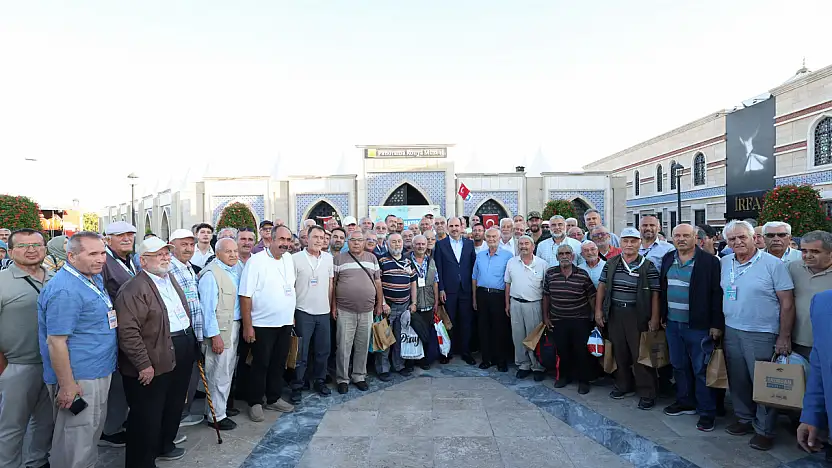 Konya'da emeklilere ücretsiz gezi! 'İyi ki sizlere hizmet ediyoruz'
