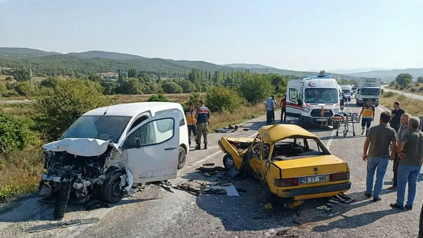 Konya'da feci kaza! İki araç hurdaya döndü: 3 ölü, 1 yaralı