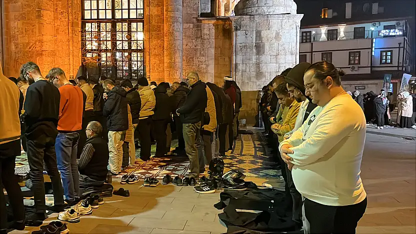 Konya'da gönüller Miraç Kandili'nde buluştu