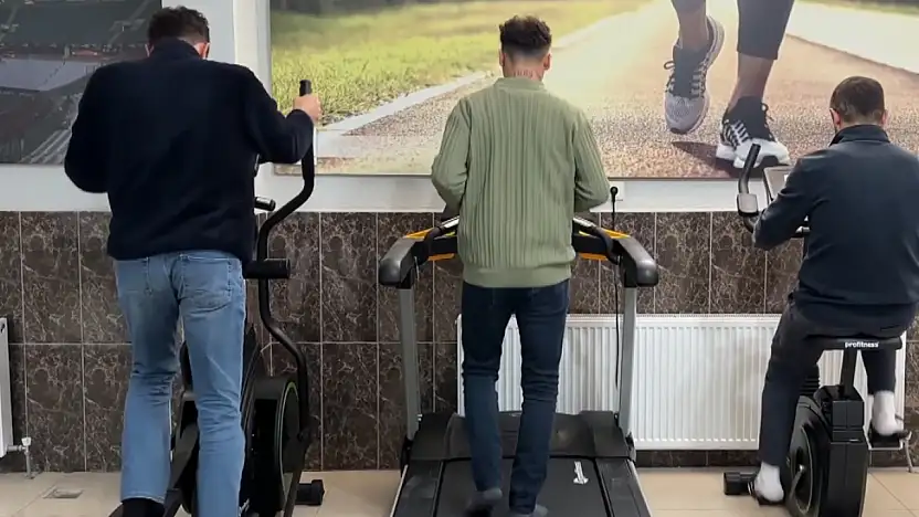 Konya'da iki arkadaş uyuşturucudan kurtulup gönüllü rehber oldular