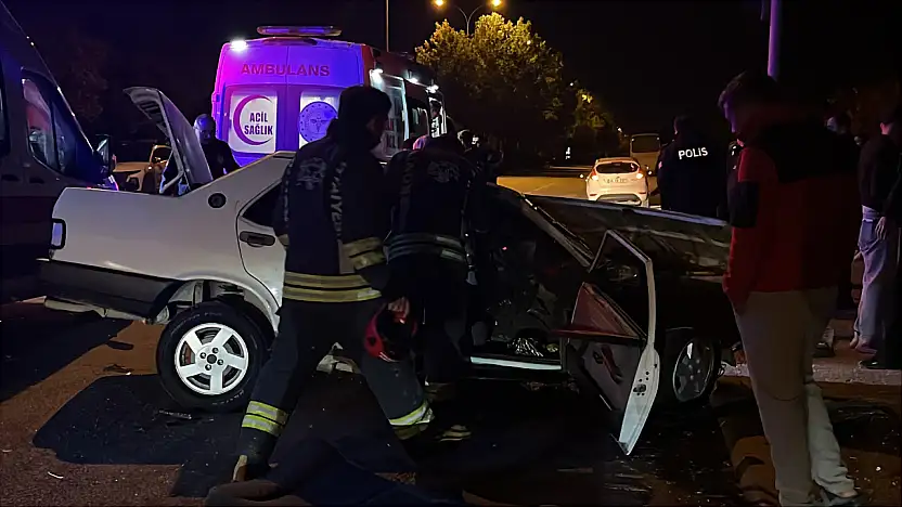 Konya'da kırmızı ışık ihlali kazayla bitti: 5 yaralı!