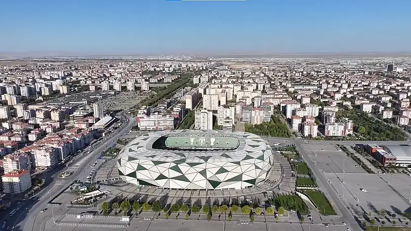 Konya'da maç öncesi stadyuma giden yolda daraltma yapılacak!