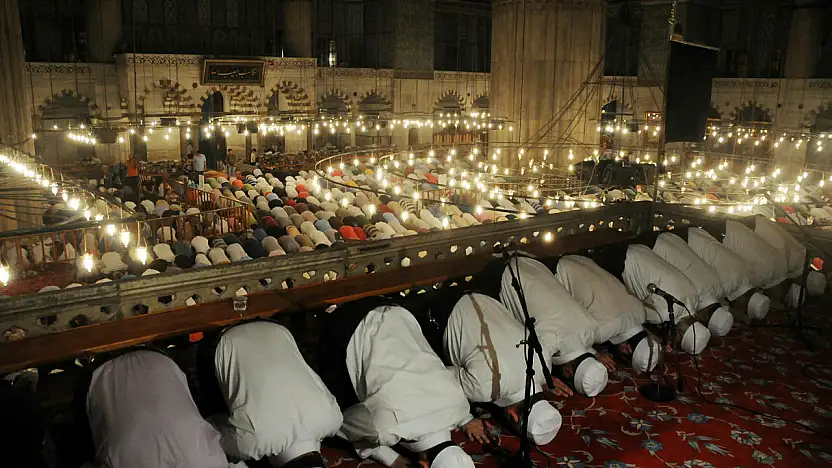 Konya'da manevi ziyafet: Enderun Usulü Teravih hangi camide kılınacak?