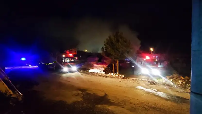 Konya'da sanayide korkutan yangın! Alevler sıçradı