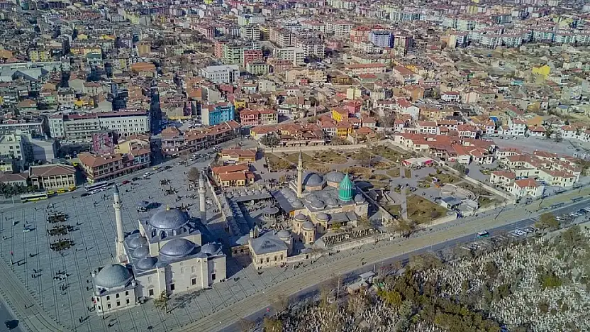 Konya'da sıcaklıklar düşüyor! O bölge için sağanak yağış kapıda