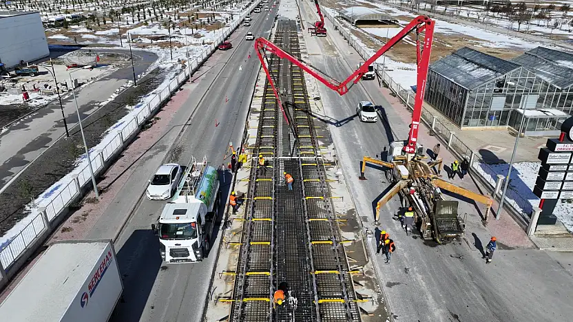 Konya'da Tramvay Mesaisi Başlıyor: 3 Cadde Trafiğe Kapatılacak!