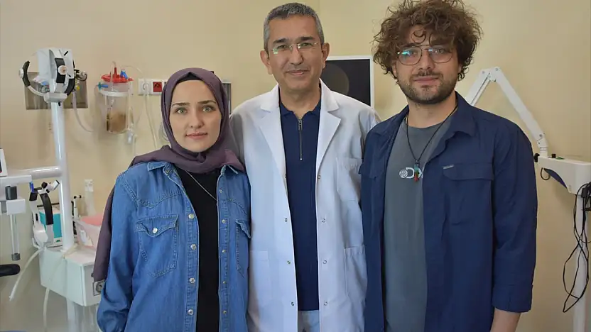 Konya'da umut operasyonu: Duymayan kardeşler biyonik kulakla hayata yeniden bağlandı!