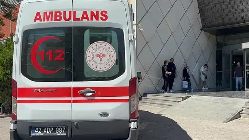 Konya'daki AVM'de kan aktı! Restoran katında bıçaklı hesaplaşma!