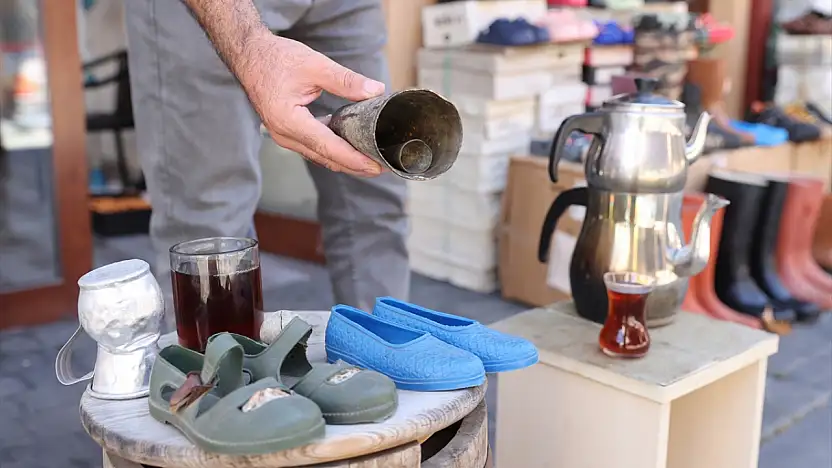 Konya'daki bu çarşıda merakın bedeli bir bardak çay!