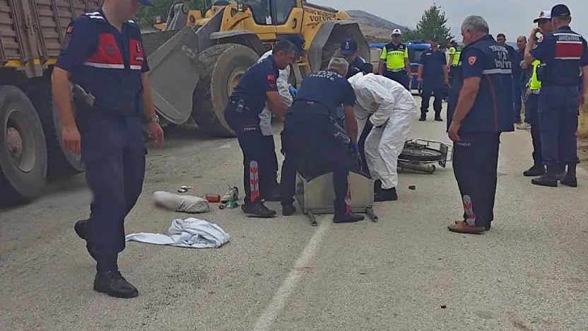 Konya'dan çıkan ilçe belediye aracı kazaya karıştı! Genç sürücü öldü