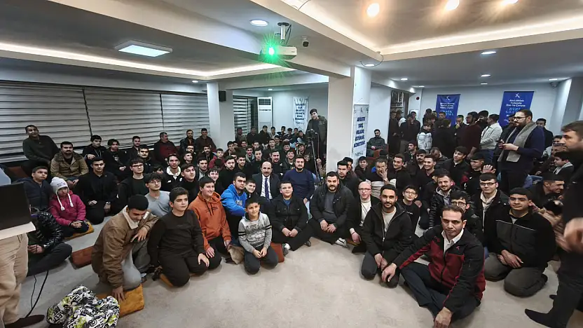 Konya'dan Türkiye'ye uzanan marka! Başkan Altay gençlerle buluştu