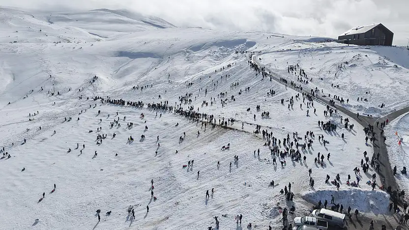 Konya'nın Uludağ'ında adım atacak yer kalmadı! Vatandaş teleferik istiyor!